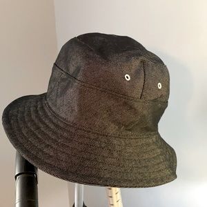 Denim bucket hat made in Italy